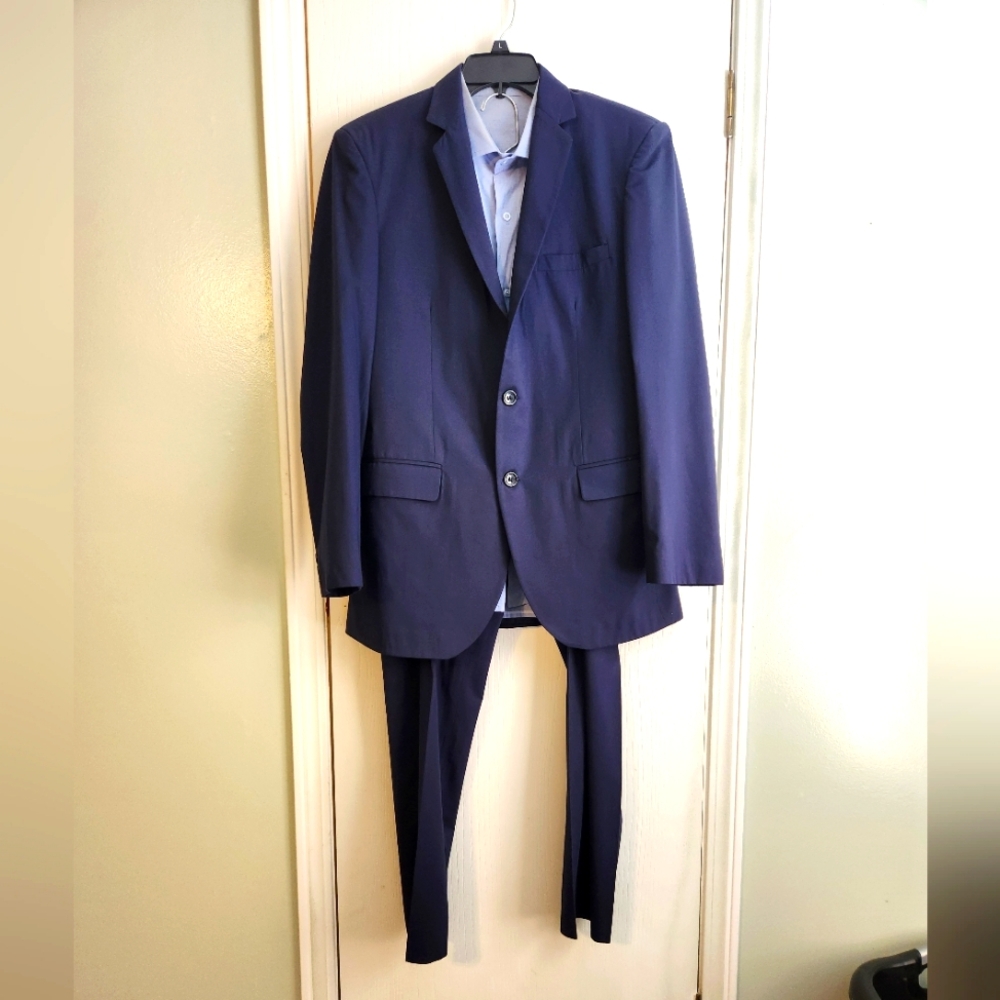 Custom-made blue men's 3 piece suit